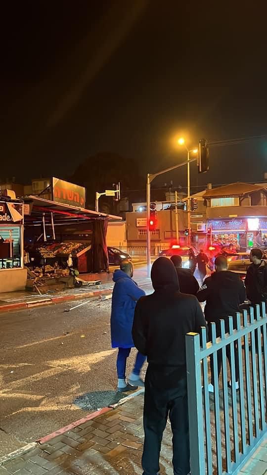 במהלך הלילה: רימון הושלך לעבר בנו של זמר מוכר