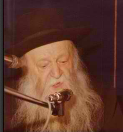 הרב צבי יהודה קוק זצ"ל. מרבותיו המובהקים וקרוב משפחתו של הרב כלאב ז"ל.