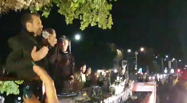 הצינור גיא לרר