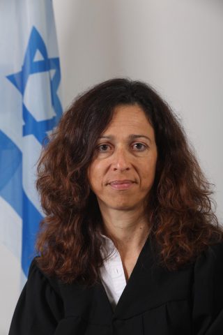 השופטת רונן