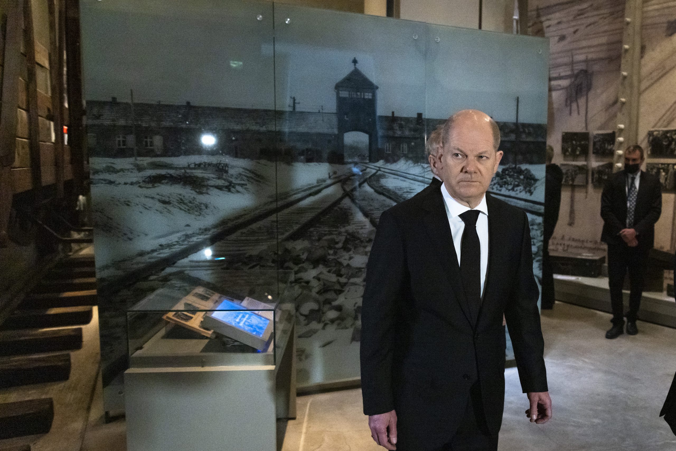 גרמניה קבעה: הקנצלר שולץ הודח – בחירות בפברואר