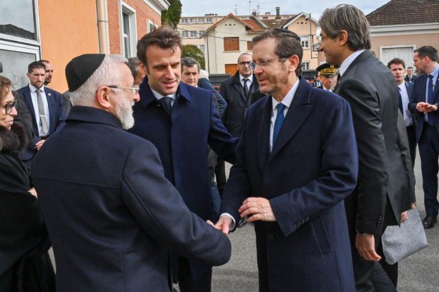 במלאות 10 שנים: הנשיא ביקר במקום הפיגוע בטולוז