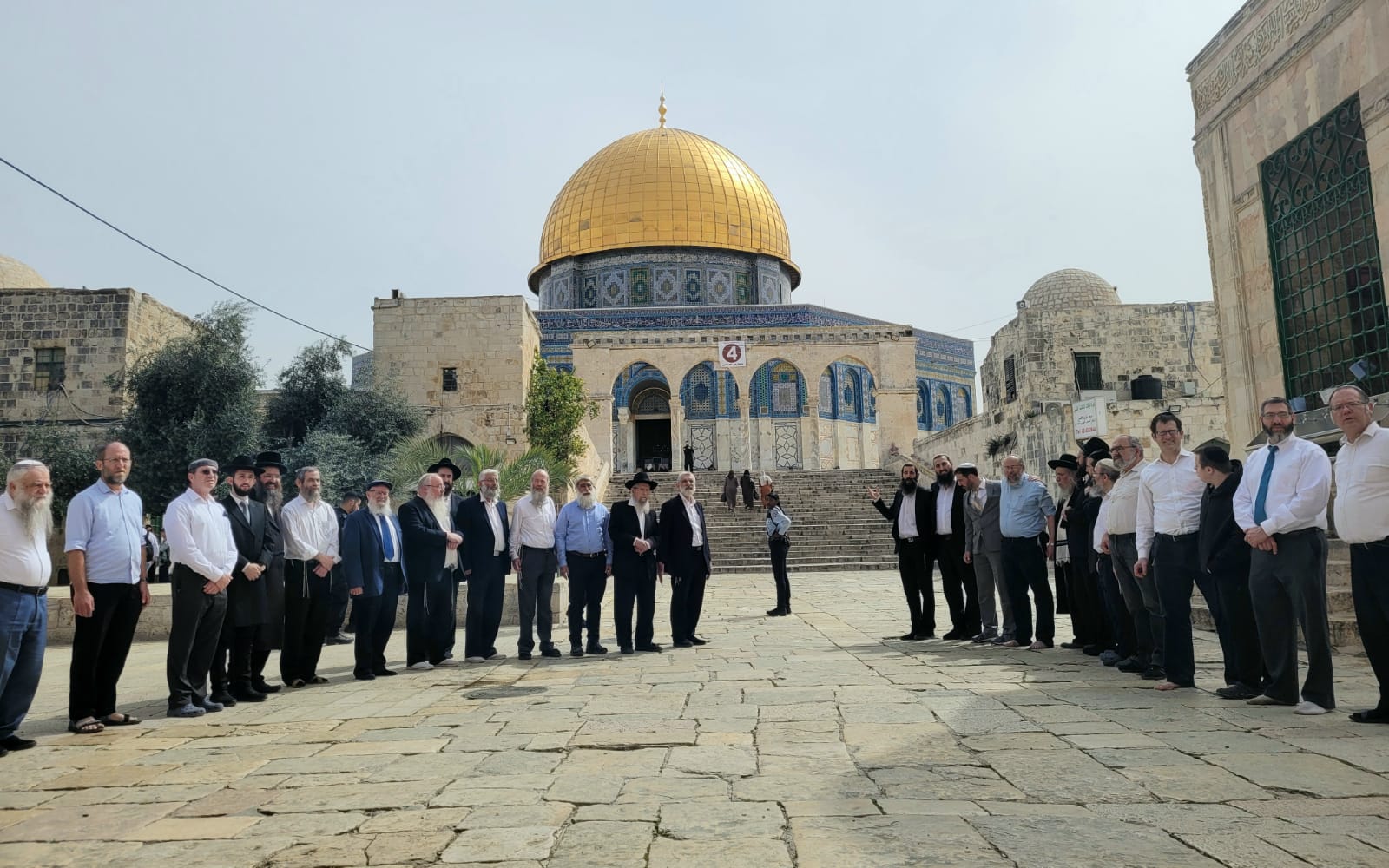משלחת 50 רבנים בהר הבית