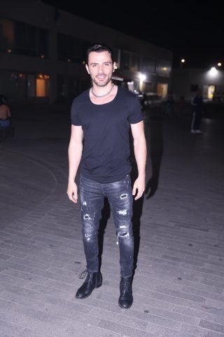 גיא זו ארץ השיק מופע חדש: החברים באו להרים