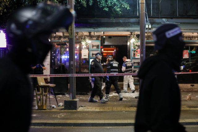 המצוד אחר המחבל היורה מתל אביב – בתמונות