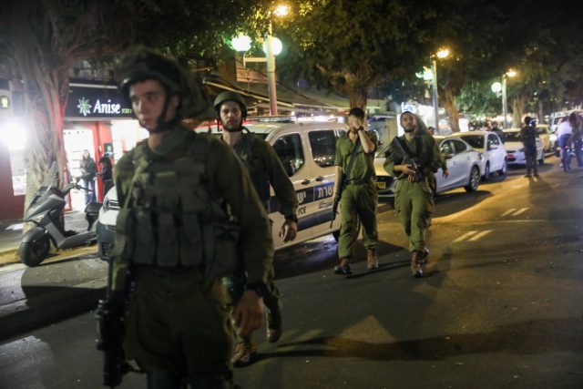 המצוד אחר המחבל היורה מתל אביב – בתמונות