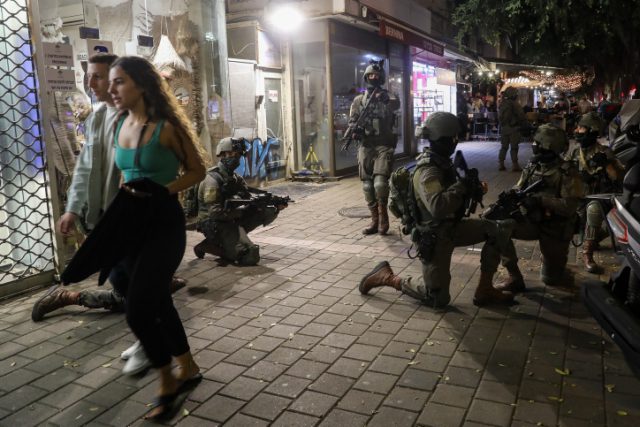 המצוד אחר המחבל היורה מתל אביב – בתמונות