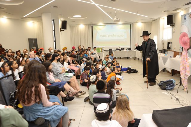כבוד: זהו חתן צורבא ילדים לשנת תשפ"ב