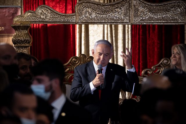 נתניהו במימונה באור עקיבא (יונתן זינדל/פלאש90)
