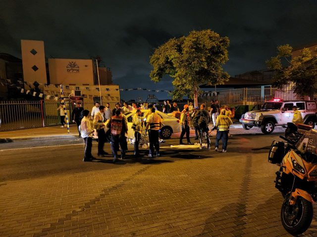 פיגוע באלעד: 3 הרוגים מתקיפה עם גרזן