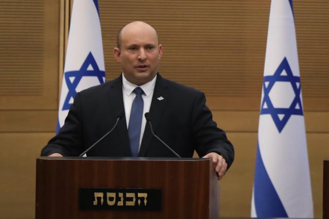 בנט: "אנחנו ברגע לא קל, אך קיבלנו החלטה נכונה"