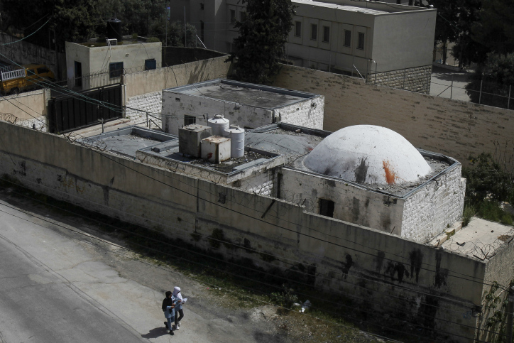 מח"ט שומרון רועי צוויג ושני מתפללים נפצעו בפיגוע ירי