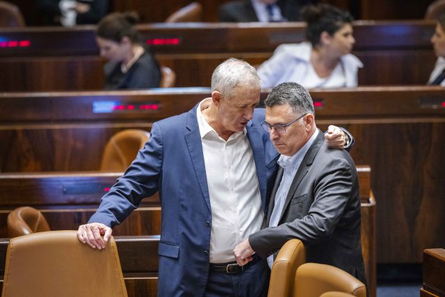 סער וגנץ
