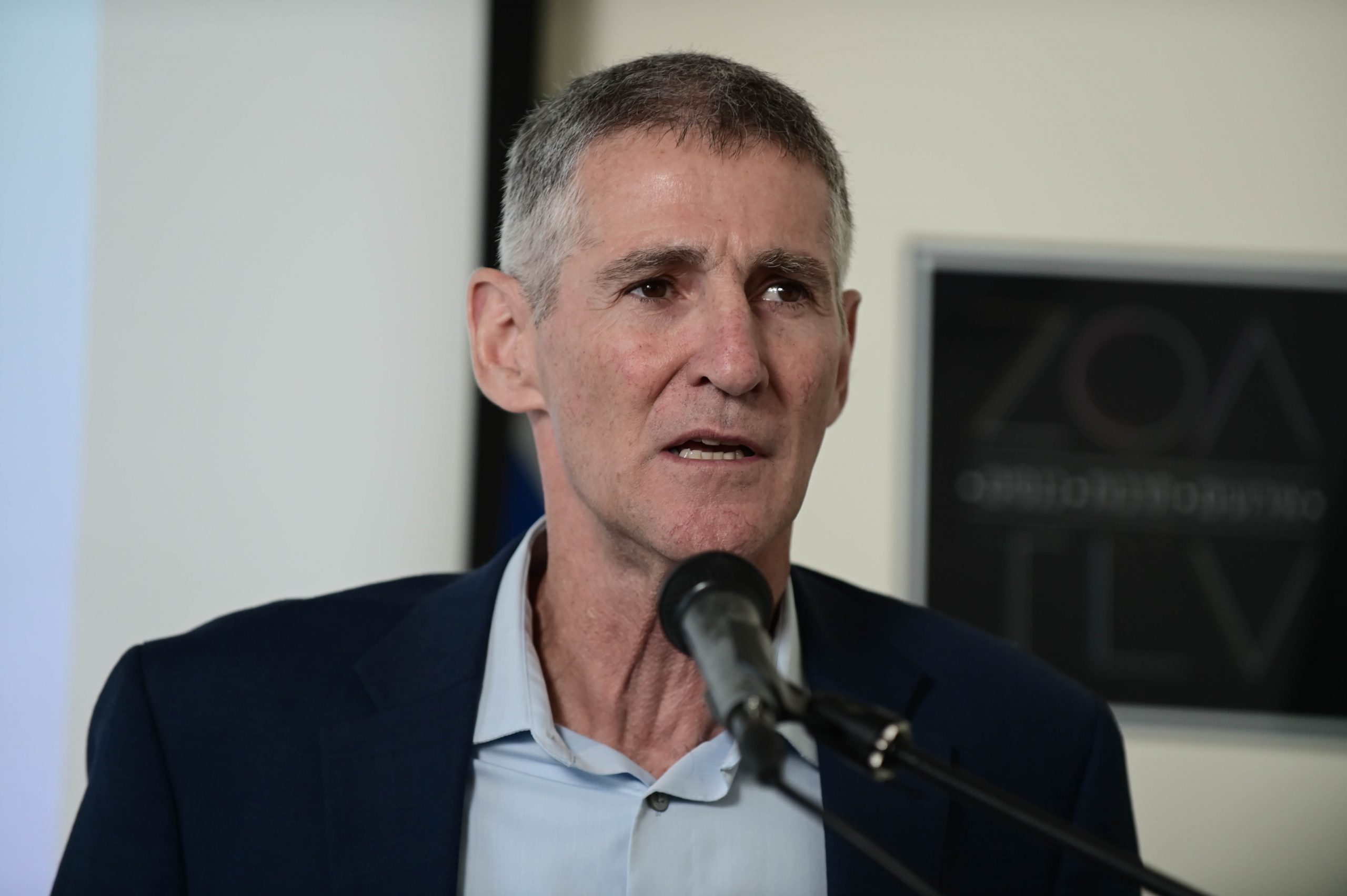 יאיר גולן על המועמד הסרוג: "הילדים שלנו בסכנה"