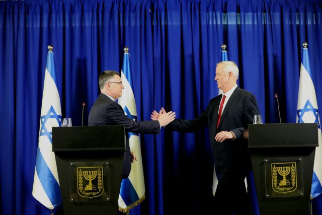 גנץ וסער.