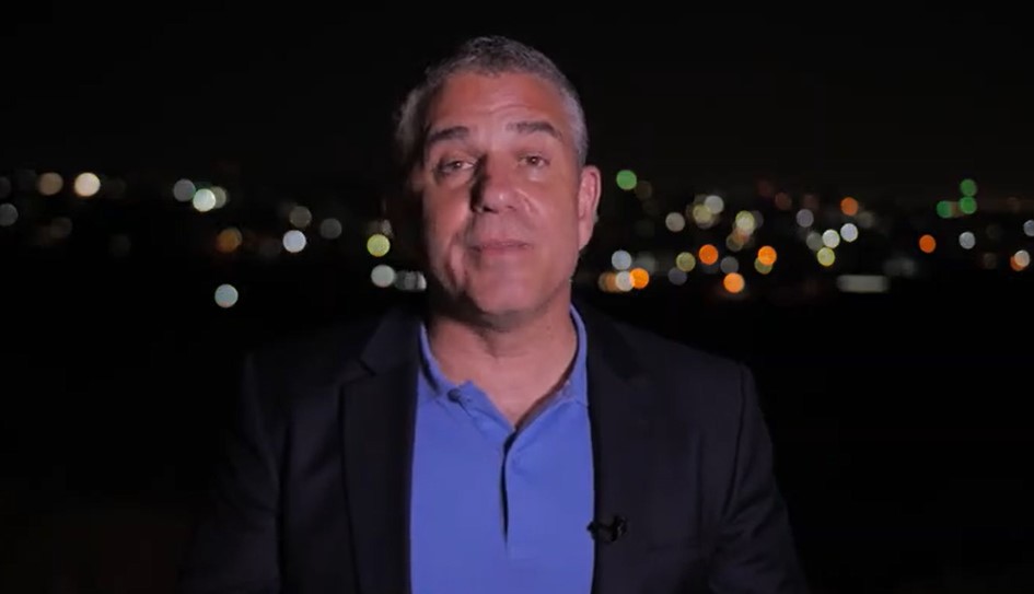 מה עשה ינון מגל באמצע הלילה בסמוך לכפר ערבי?