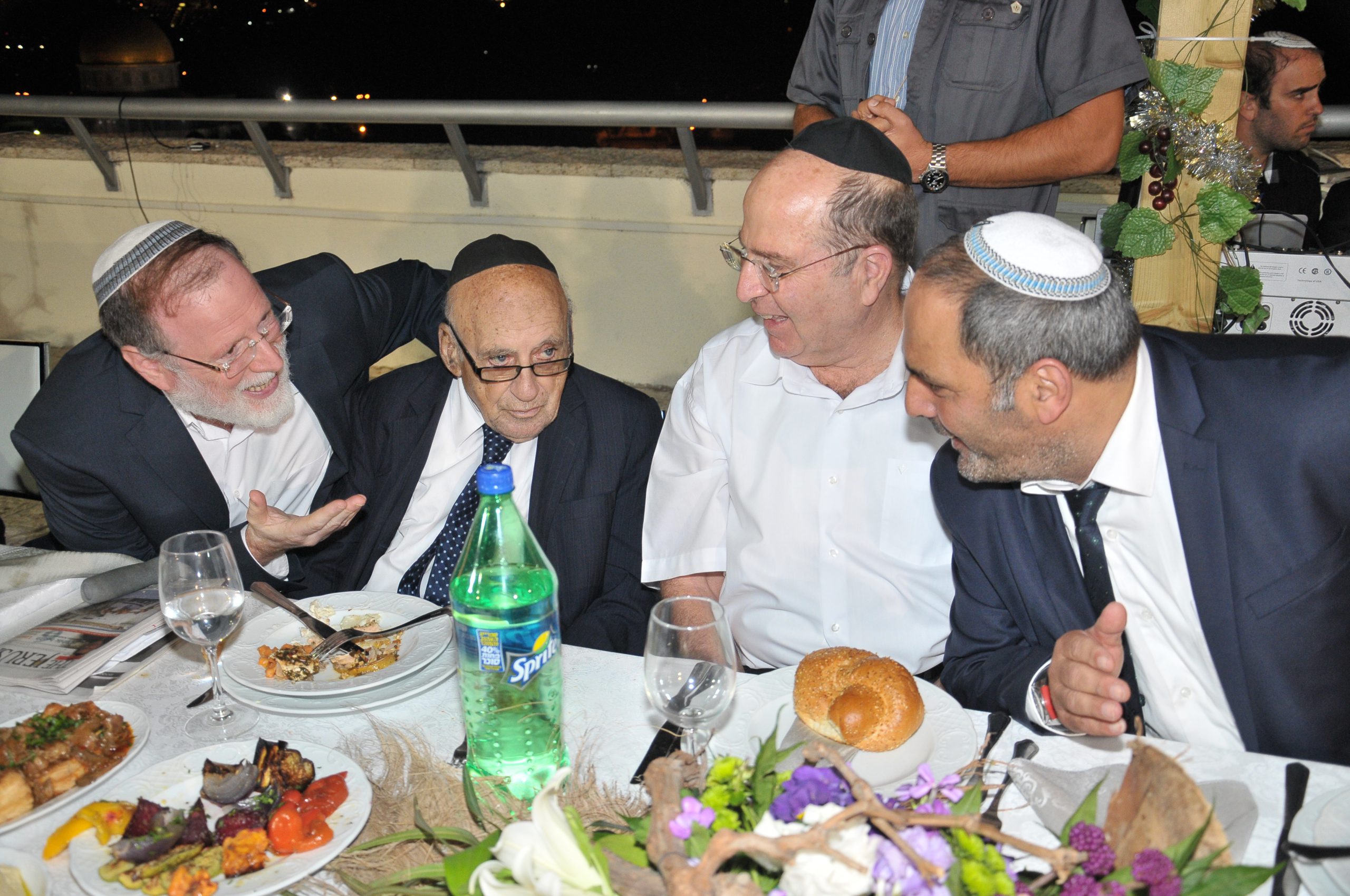 בציונות הדתית סופדים: "איש גדול חי בתוכנו"