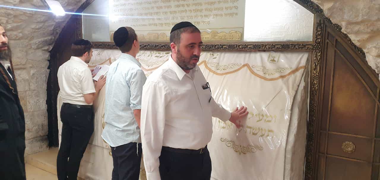אחרי הסרת הממצא: ח"כ ארבל בסעודת הודיה. צפו