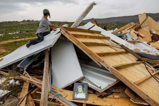 40 שנה הציונות הדתית עסקה הרבה יותר ב'ציונות' והרבה פחות ב'דתית'. אילוסטרציה