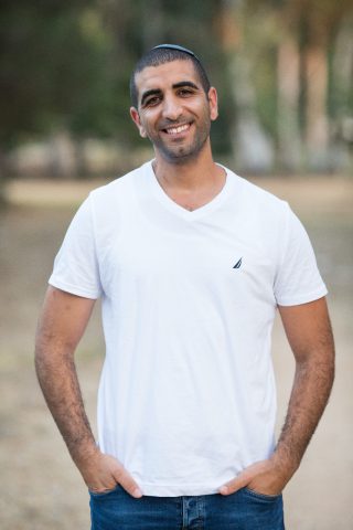 "שגרירים בלב" | שידוכים בין חברים באופן ממוסד