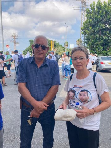 מזעזע: אלימות משטרתית בצעדת המשפחות לעזה