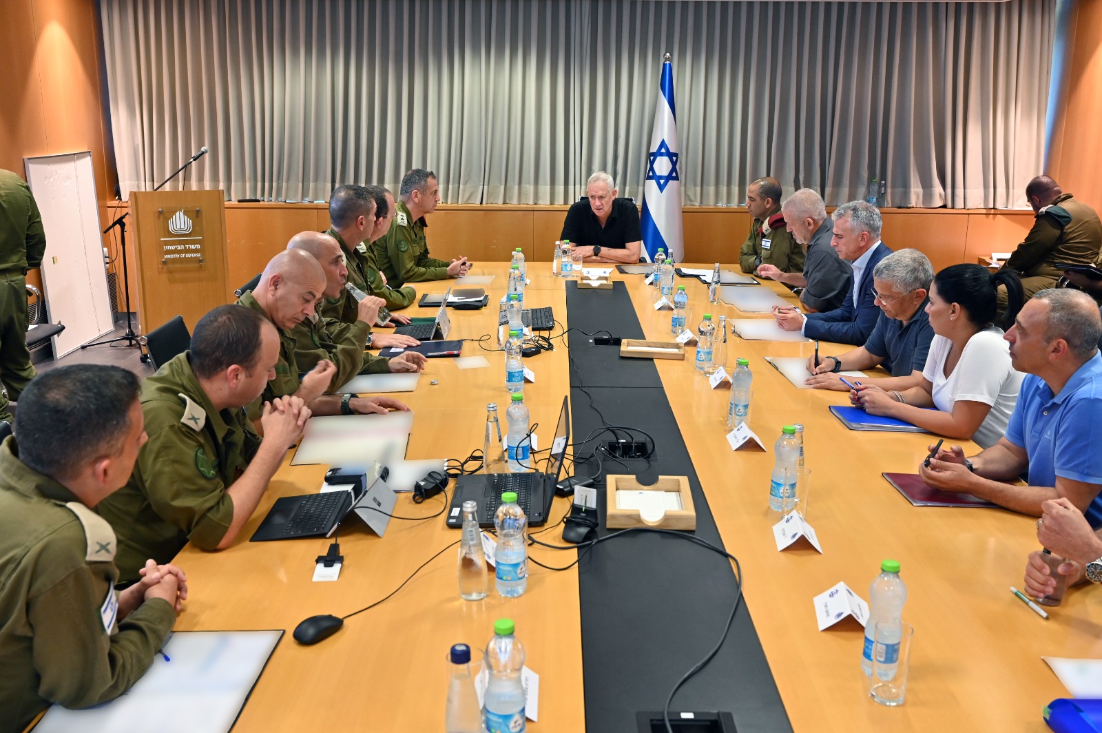 גנץ בתום הערכת מצב: "להיערך להמשך הלחימה"