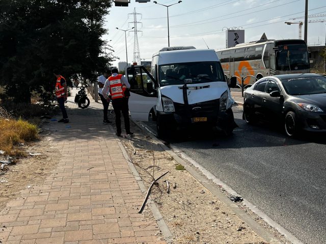 7 פצועים בתאונת דרכים בדרך אם המושבות