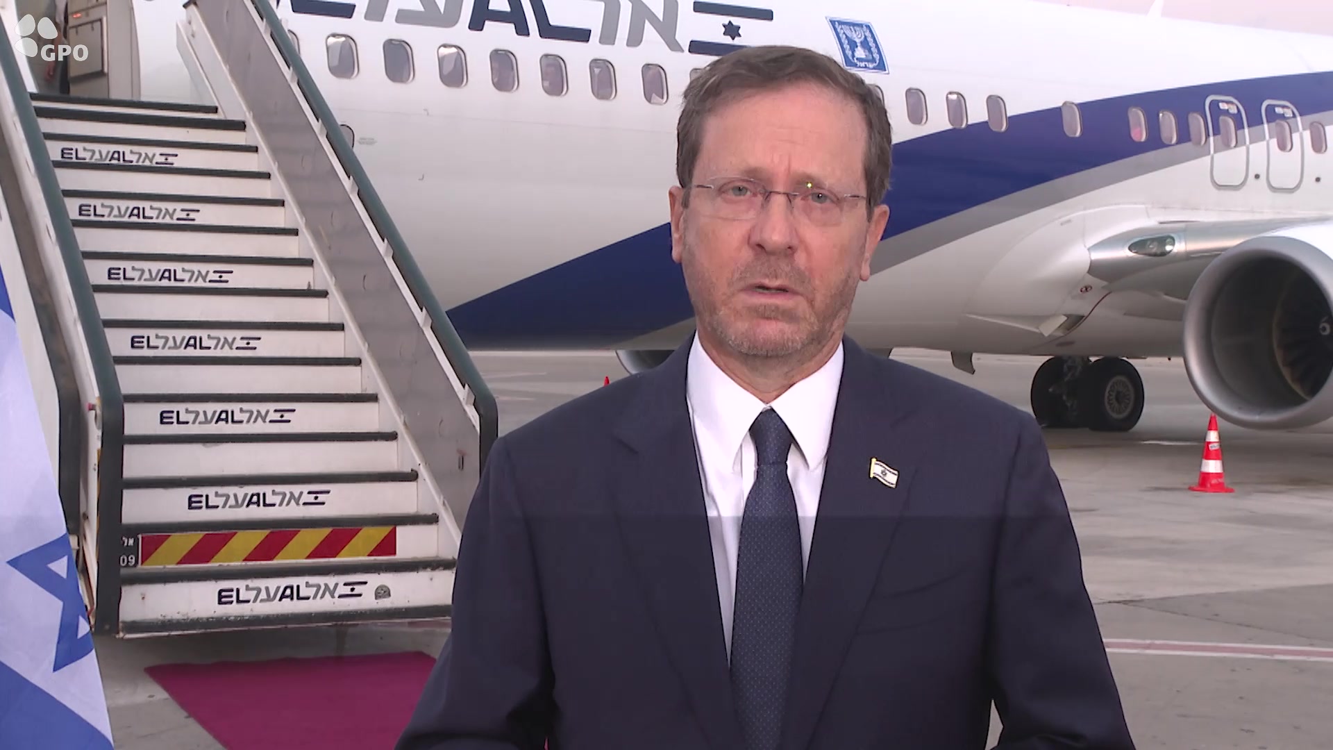 President_Herzog_departure_to_Germany_-_Omer_Miron_&_Nir_Sharf_-_GPO-IL