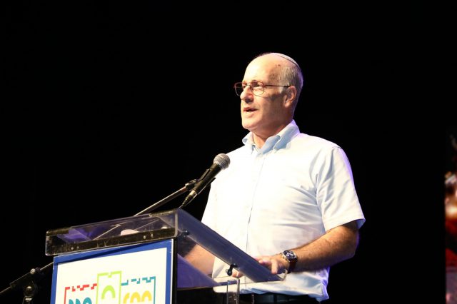 צביקה וישינגרד (דוברות עיריית פתח תקווה)