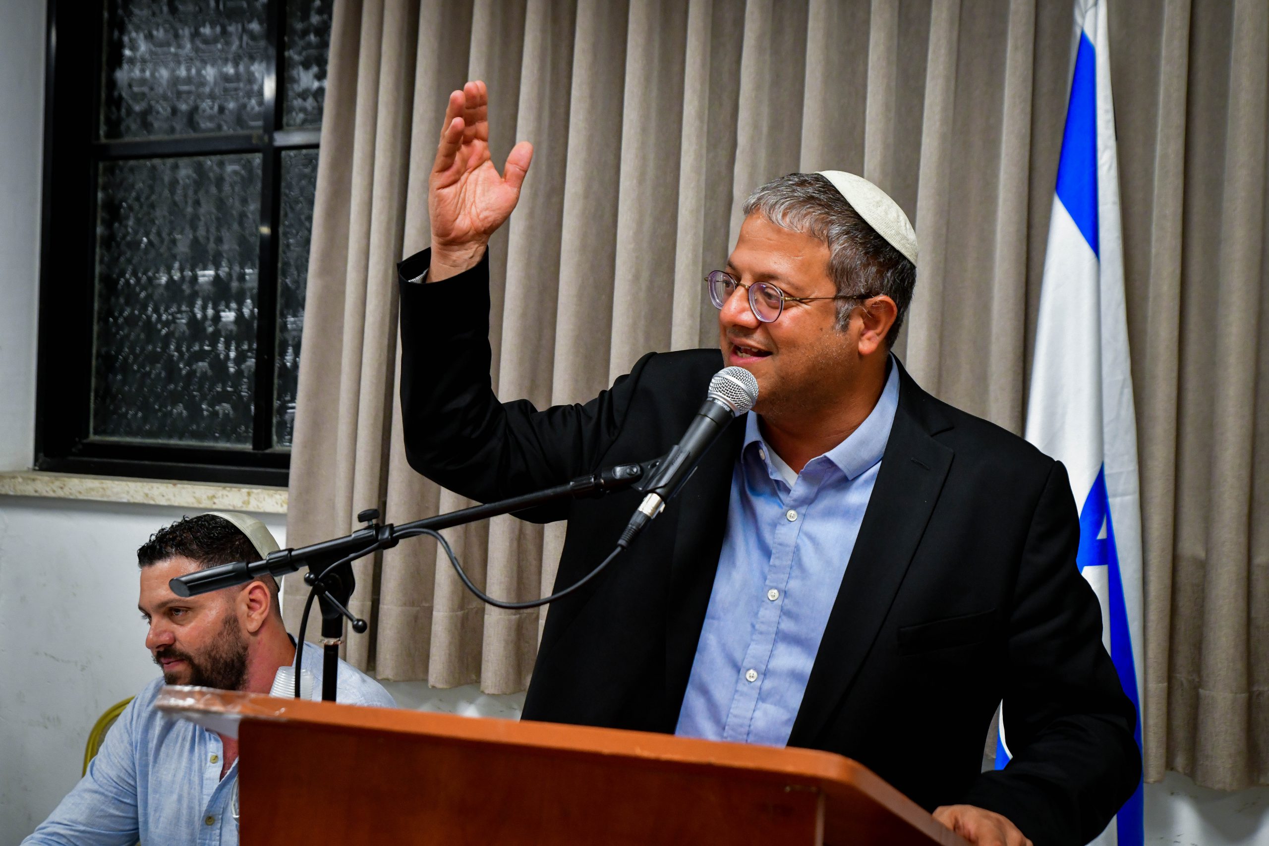 סקר: גוש הימין נחלש; בן גביר וסמוטריץ' – 14 מנדטים