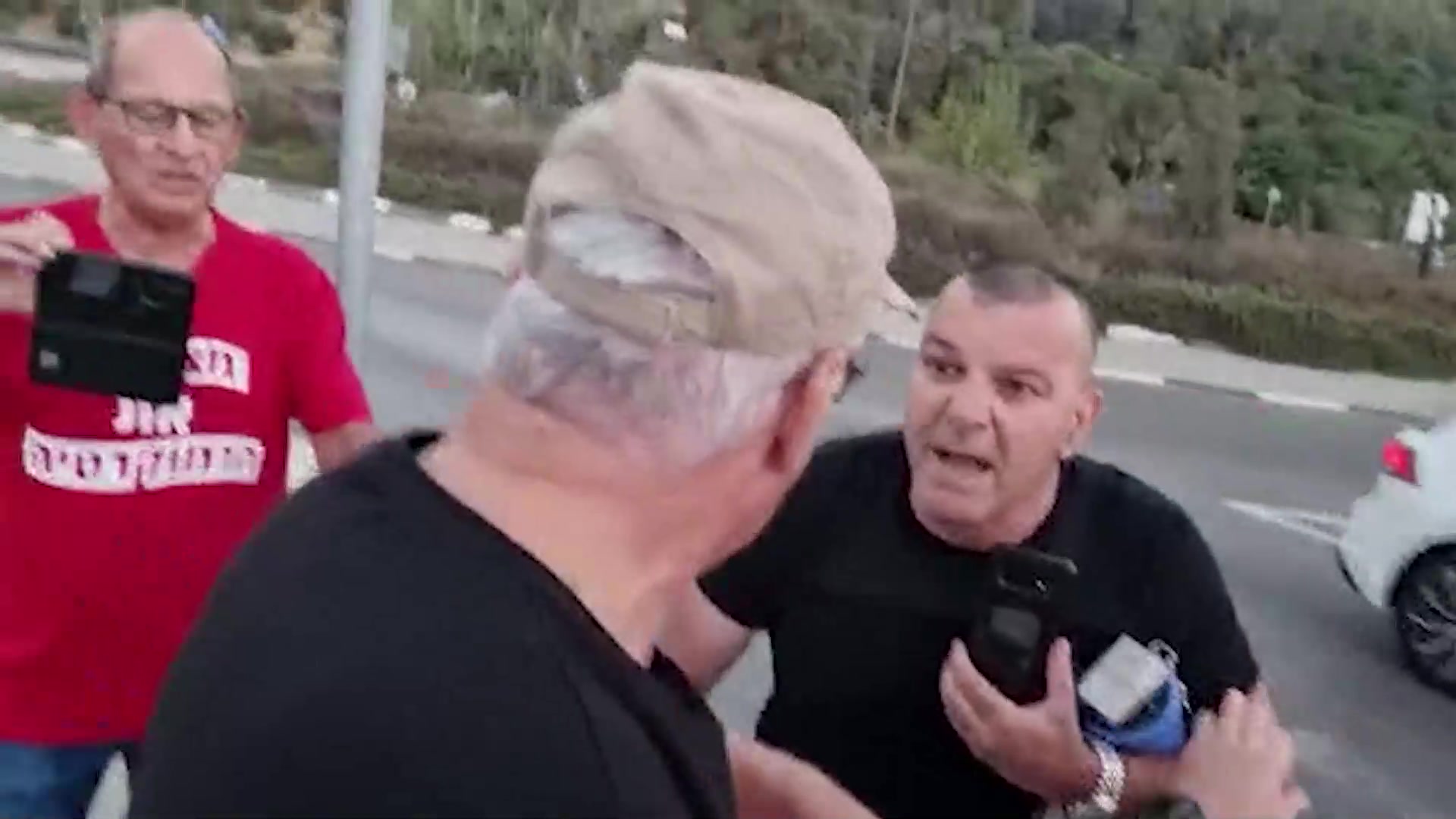 השמאל נגד נתניהו: "ישראל תחת מתקפה אלימה"