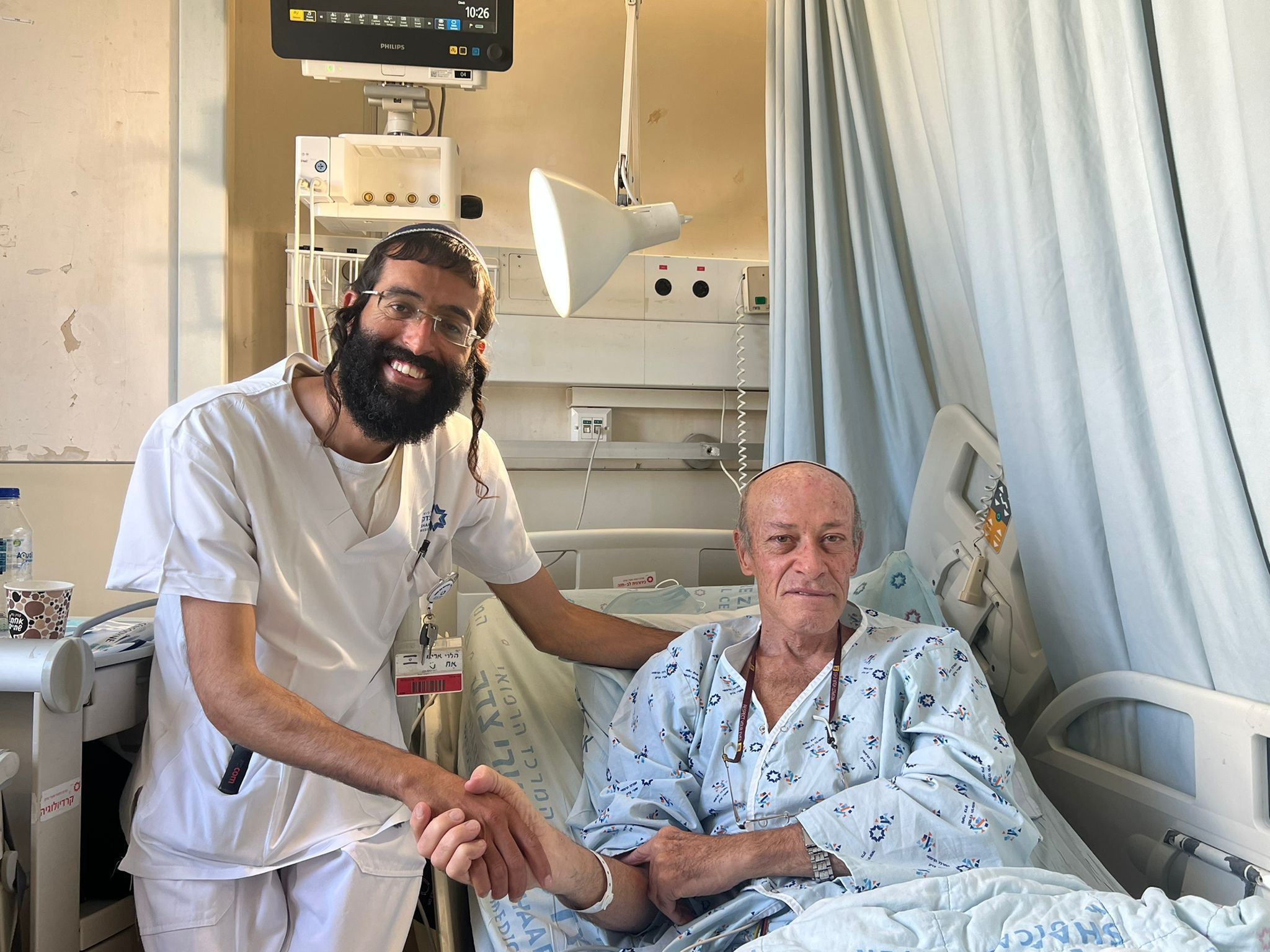 בזמן שאשתו מאושפזת: גבר לקה בלבו בבית החולים
