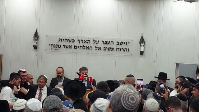 הלוויתו של רונן חנניה: "זכית למות על קידוש ה'"