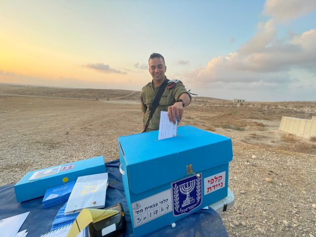 710 קלפיות: החיילים בצה"ל מצביעים