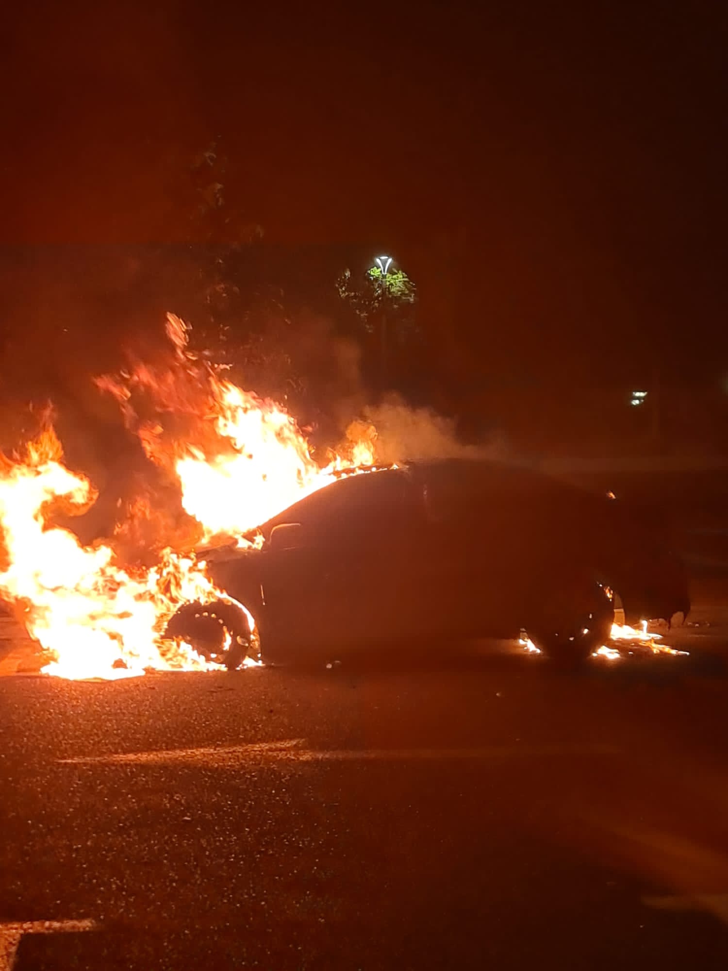משאית נשרפה בכביש 1 וגרמה לחסימה