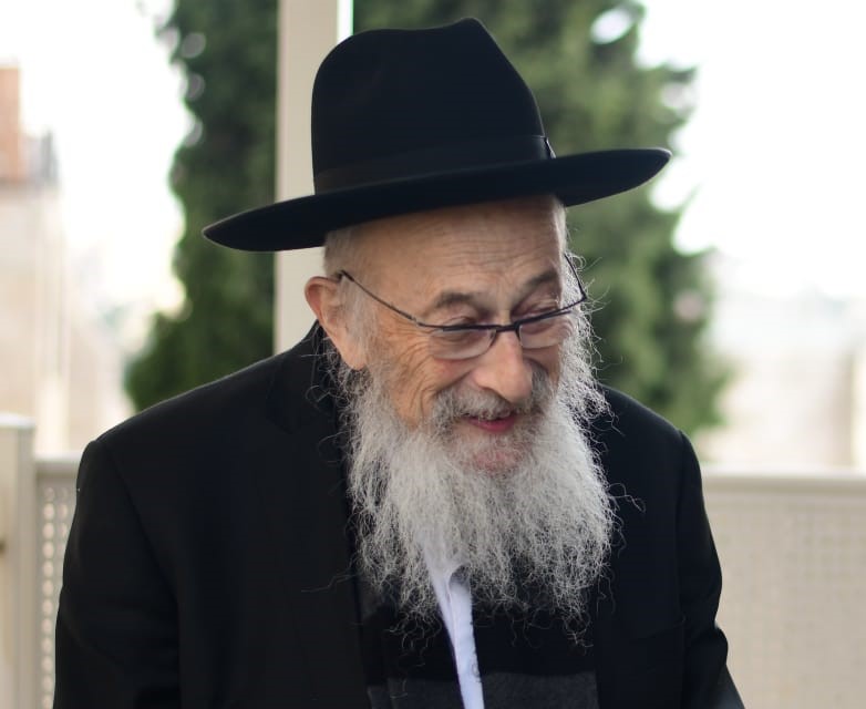תלמיד הרב טאו: מכפישים את הרב בשביל רייטינג