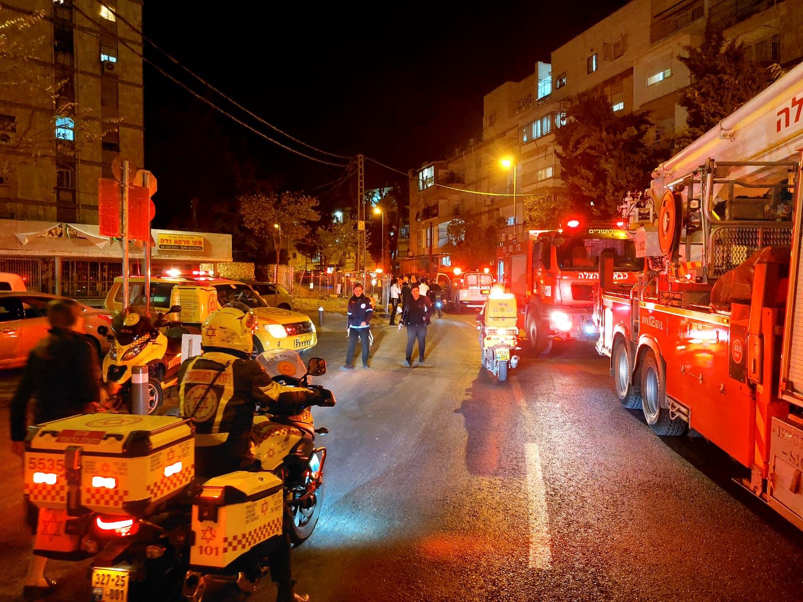 2 תינוקות נפצעו משריפה שפרצה בבניין בירושלים