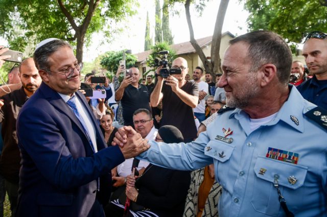 המפכ״ל קובי שבתאי ואיתר בן גביר /