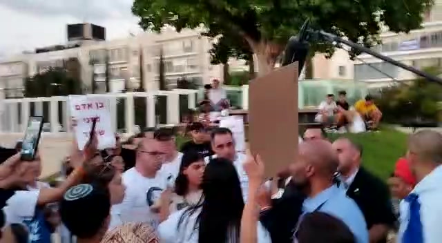 WhatsApp Video 2022-11-25 at 18.37.36