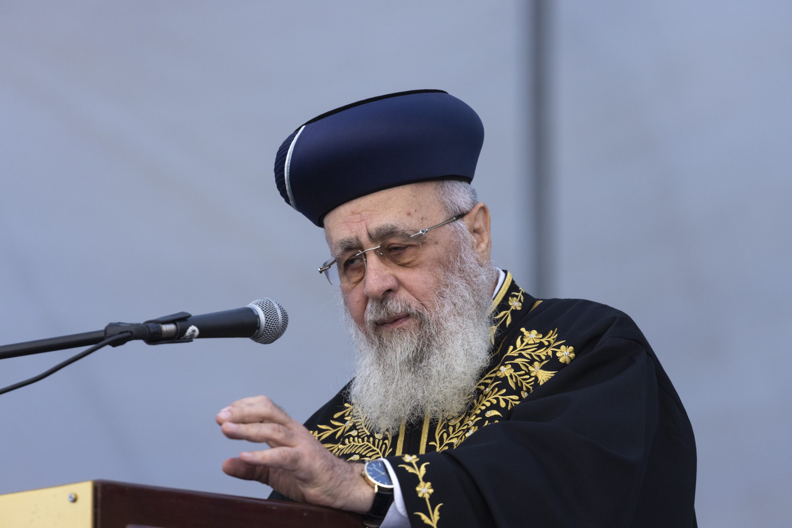 הרב יצחק יוסף: "בושה; הוא אפילו לא יודע שמע ישראל"