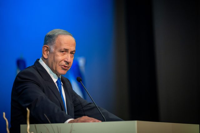 "אני אמשול ואנווט". נתניהו