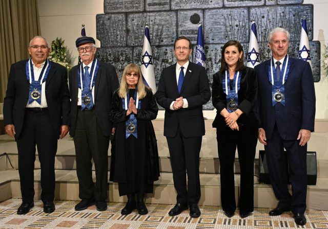 אות 'עיטור הנשיא' הוענק בטקס חגיגי ומרגש