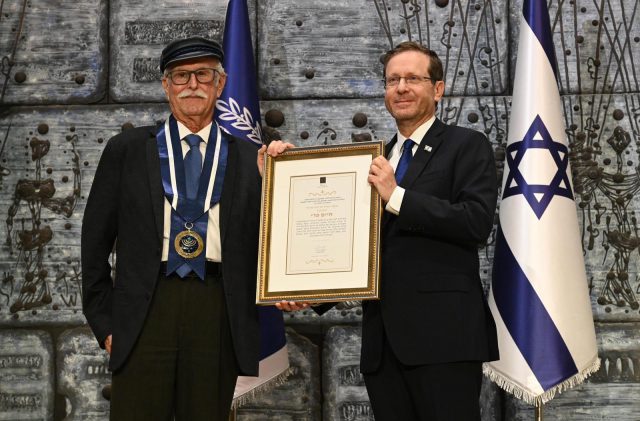 אות 'עיטור הנשיא' הוענק בטקס חגיגי ומרגש