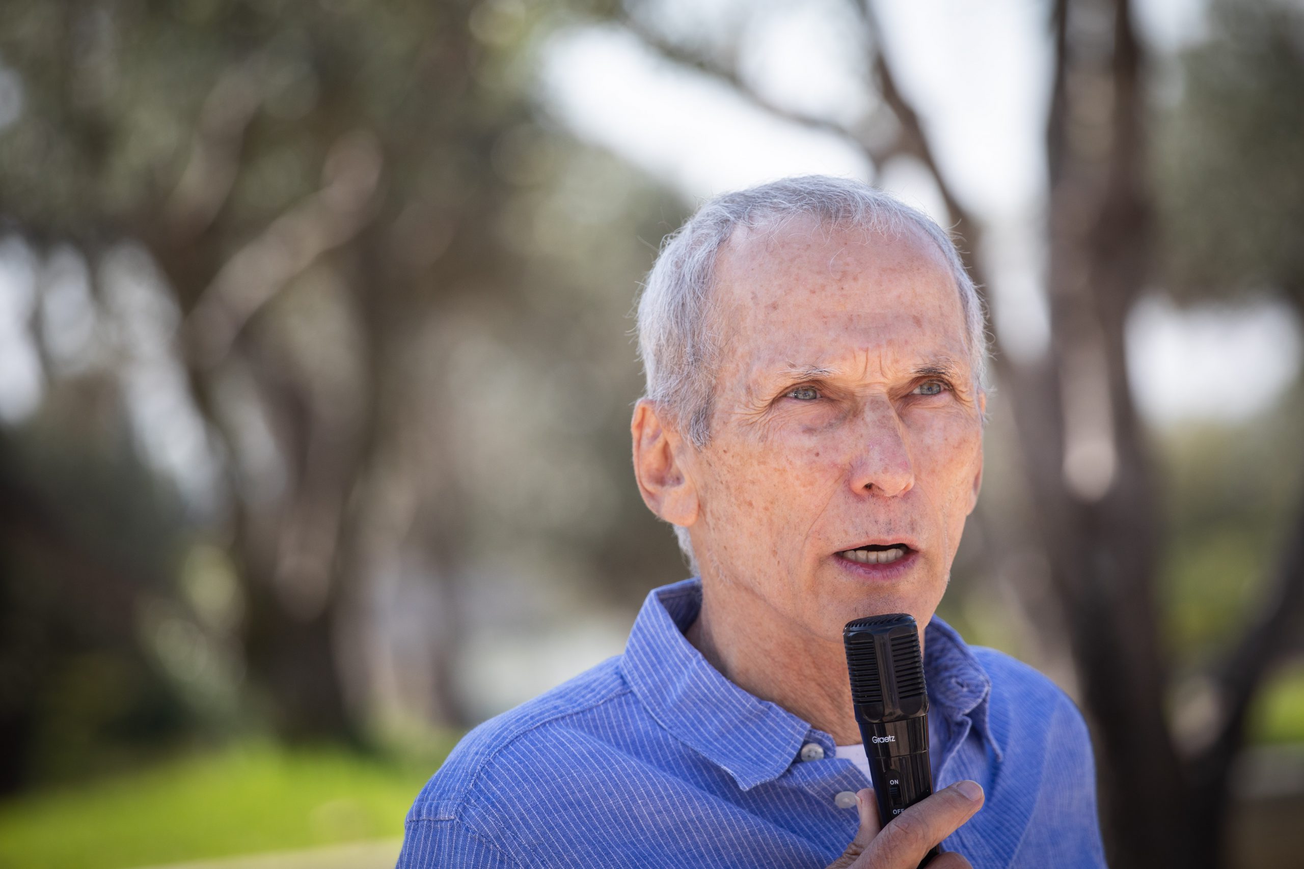 עמר בר לב בתגובה ראשונה לחרם על אנג'ל