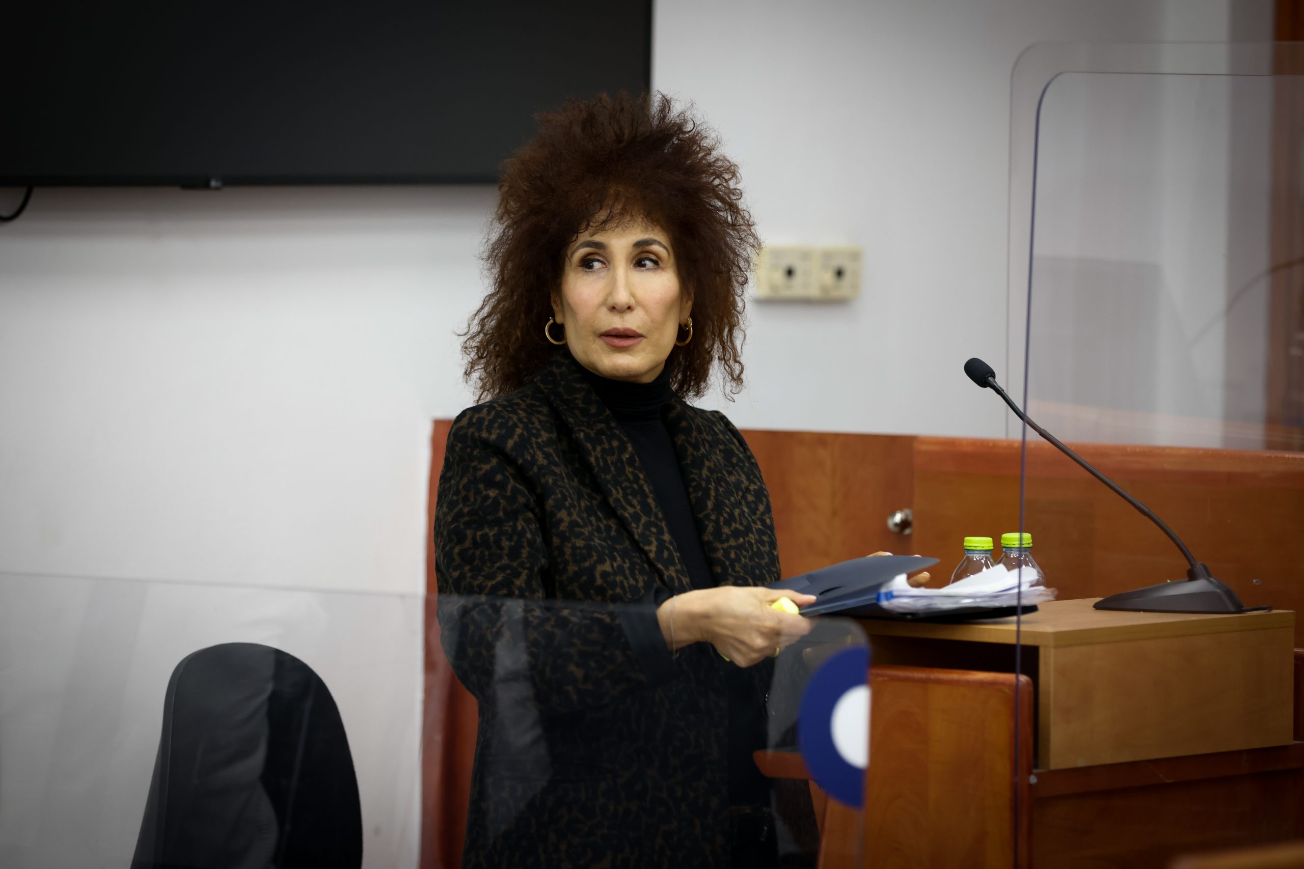 עדת התביעה ד"ר יפעת בן חי שגב. השופטים סרבו להכריז עליה כעדה עויינת, אך אפשרו לחקור אותה בחקירה נגדית