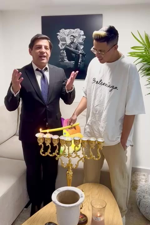 WhatsApp Video 2022-12-19 at 22.06.05