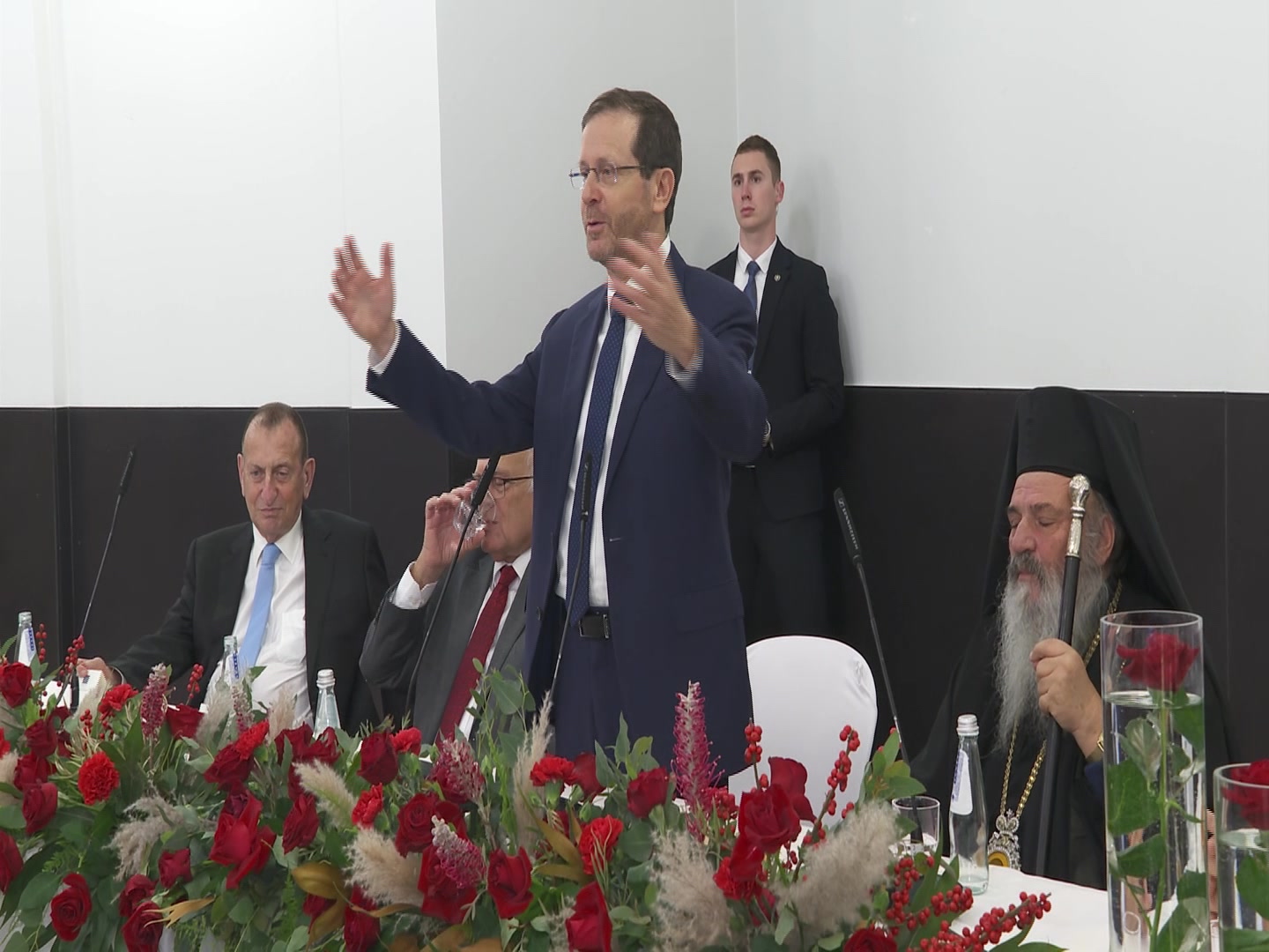 הרצוג עץ אשוח