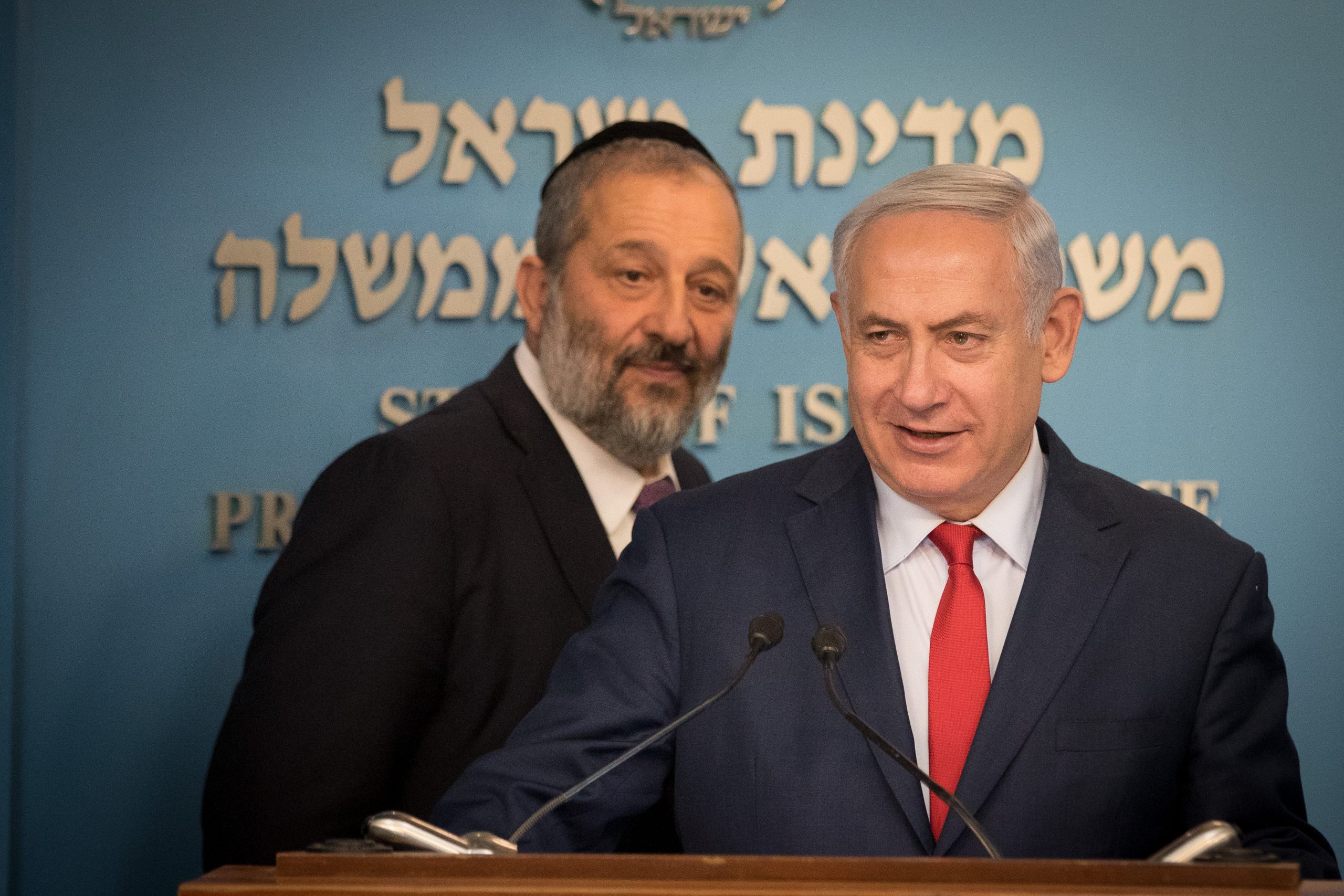 בעקבות פסיקת בג"צ: נתניהו פיטר את דרעי