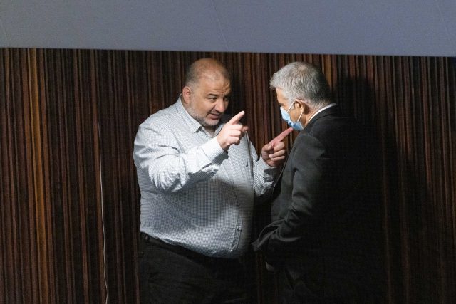חלקים גדולים מאד בציבור הימני הרגישו שמנסור עבאס ויאיר לפיד לקחו להם את הקול ואת המדינה. ארכיון
