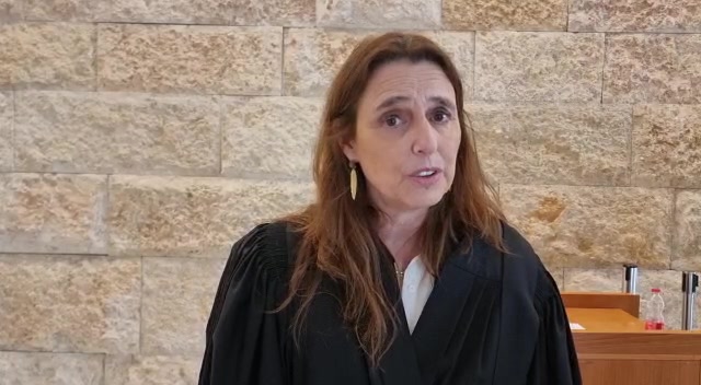 דפנה הולץ לכנר חוק דרעי
